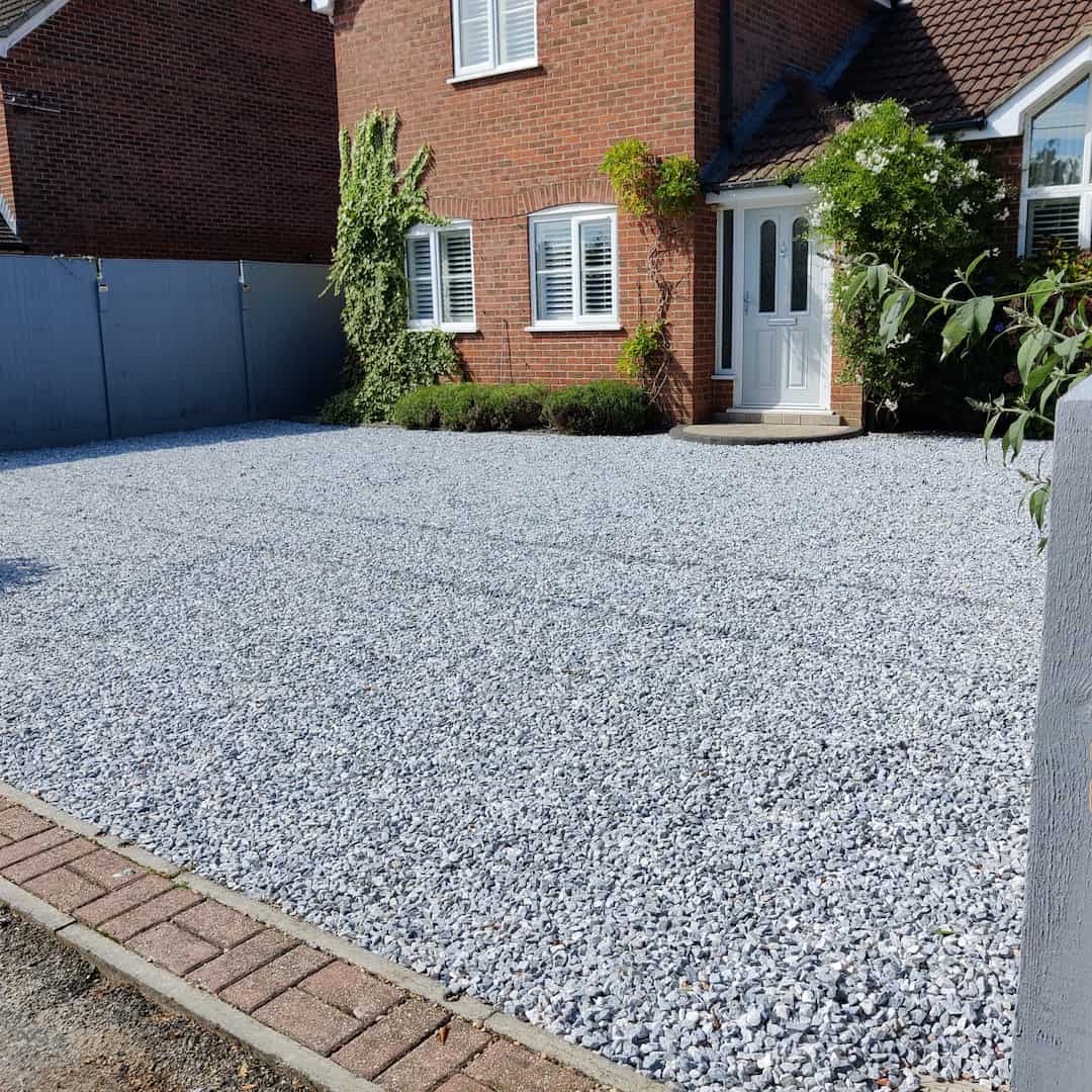 Gravel driveway installers near Middlesex