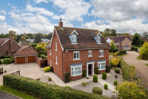 Landscaping near me Feltham TW13 - TW14